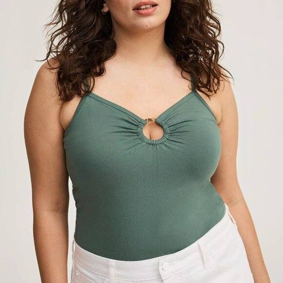 Torrid Cami Tank Top 5X Green O-Ring Scoop Neck Foxy Fitted Layering Plus Size - Picture 1 of 3